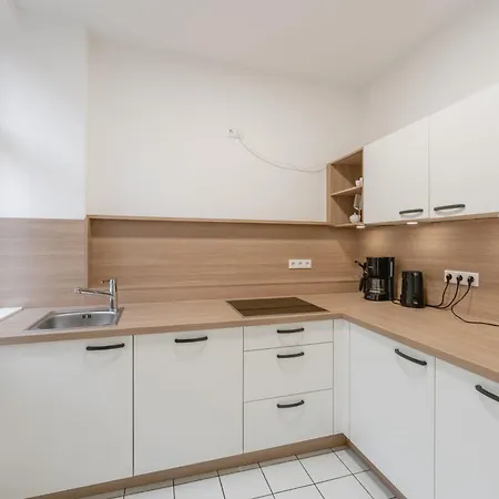 Zentral In Fussgaengerzone, 3 Schlafzimmer, 6 Personen バイロイト