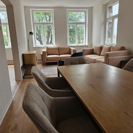 Zentral In Fussgaengerzone, 3 Schlafzimmer, 6 Personen Apartment Bayreuth