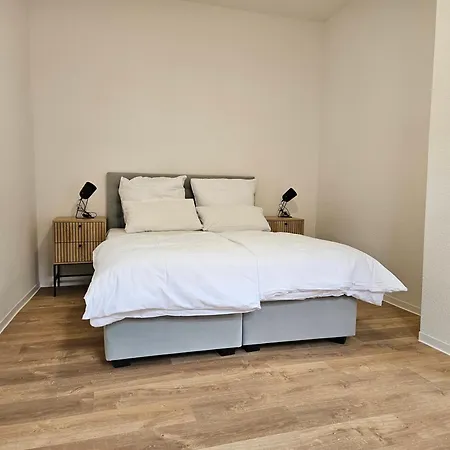 Zentral In Fussgaengerzone, 3 Schlafzimmer, 6 Personen Apartment